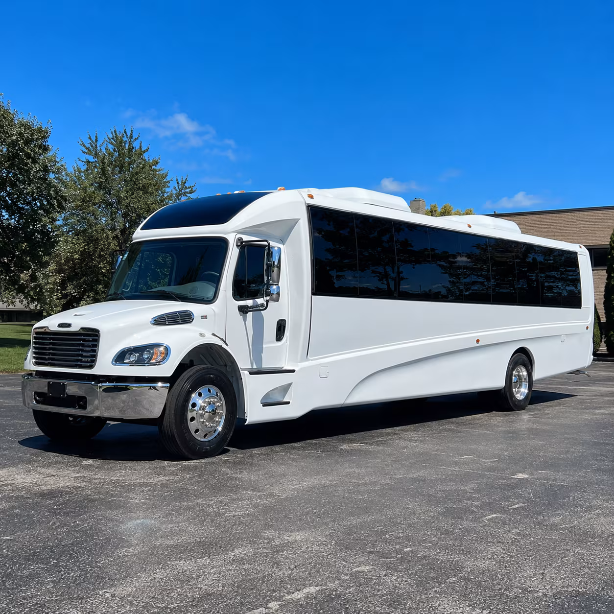 15-35 Passenger Minibus Exterior